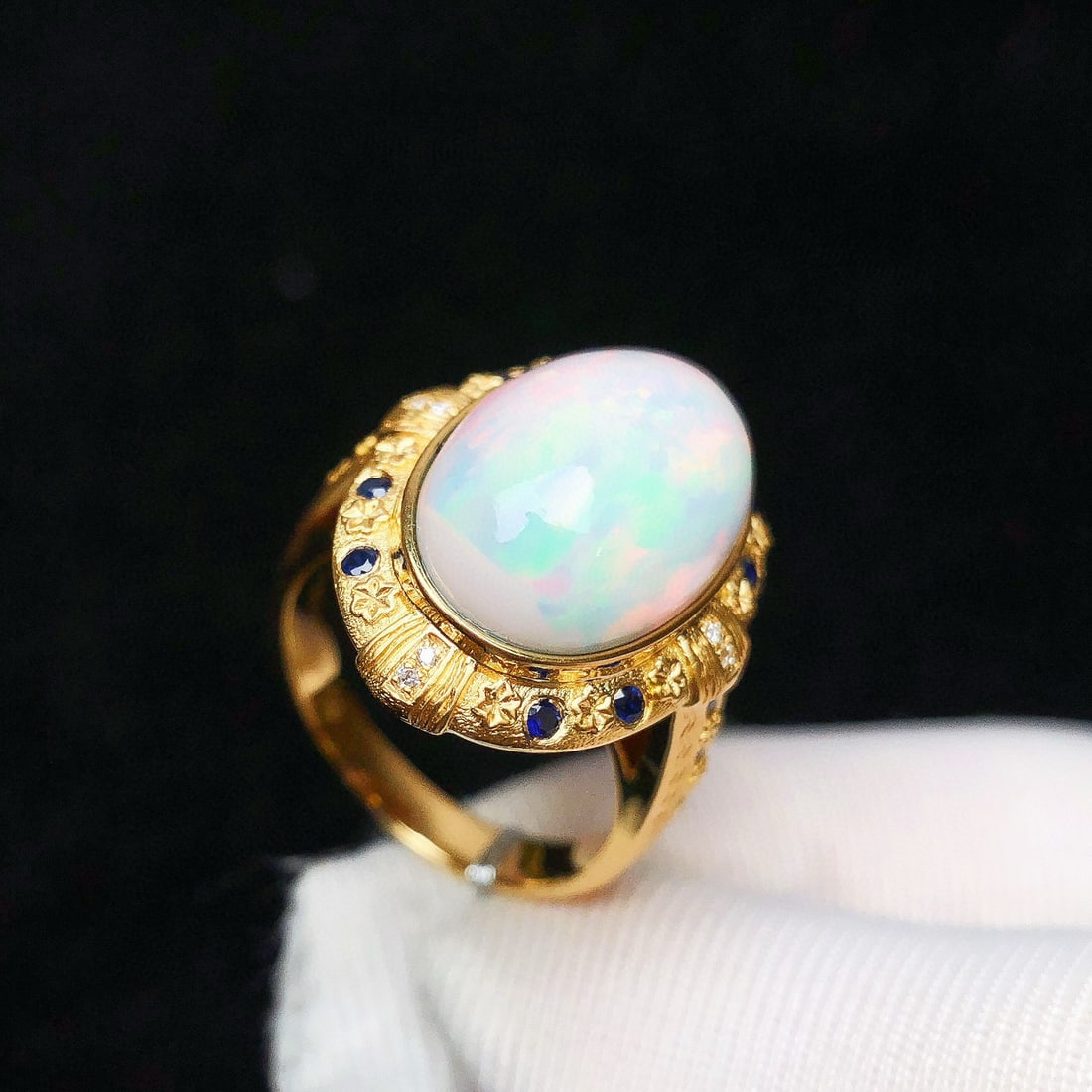 14k Gold 5.77 Ctw Natural Opal & Sapphire Ring - 2