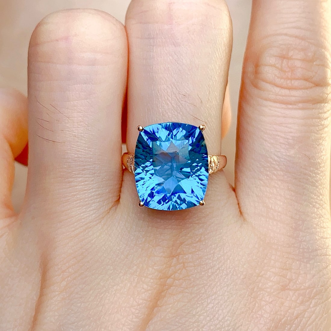 14k Gold 12.5 Ct Natural Topaz & Diamond Ring - 6