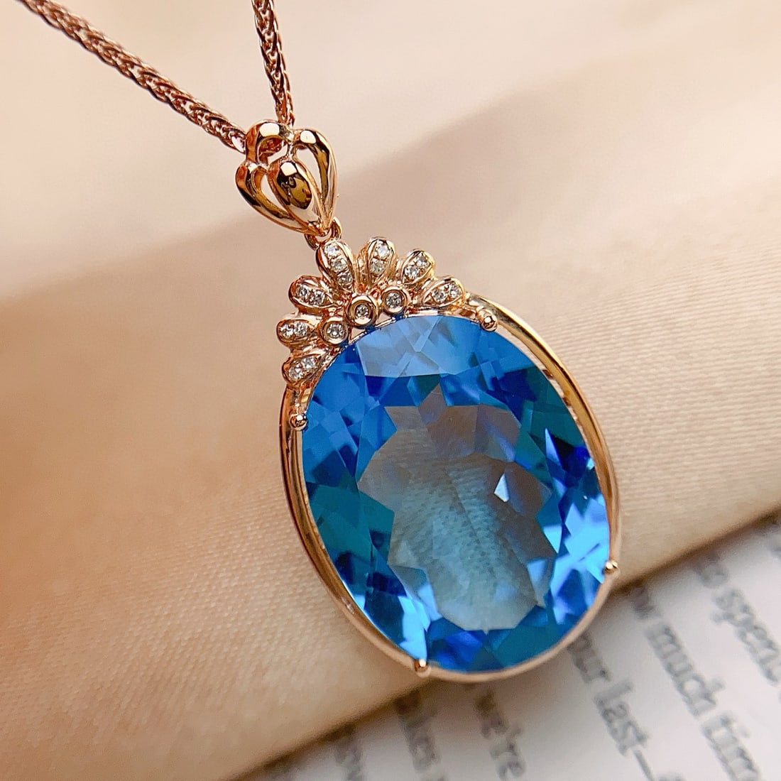 14k Gold 20.45 Ct Natural Topaz & Diamond Pendant( Without Chain ) - 5