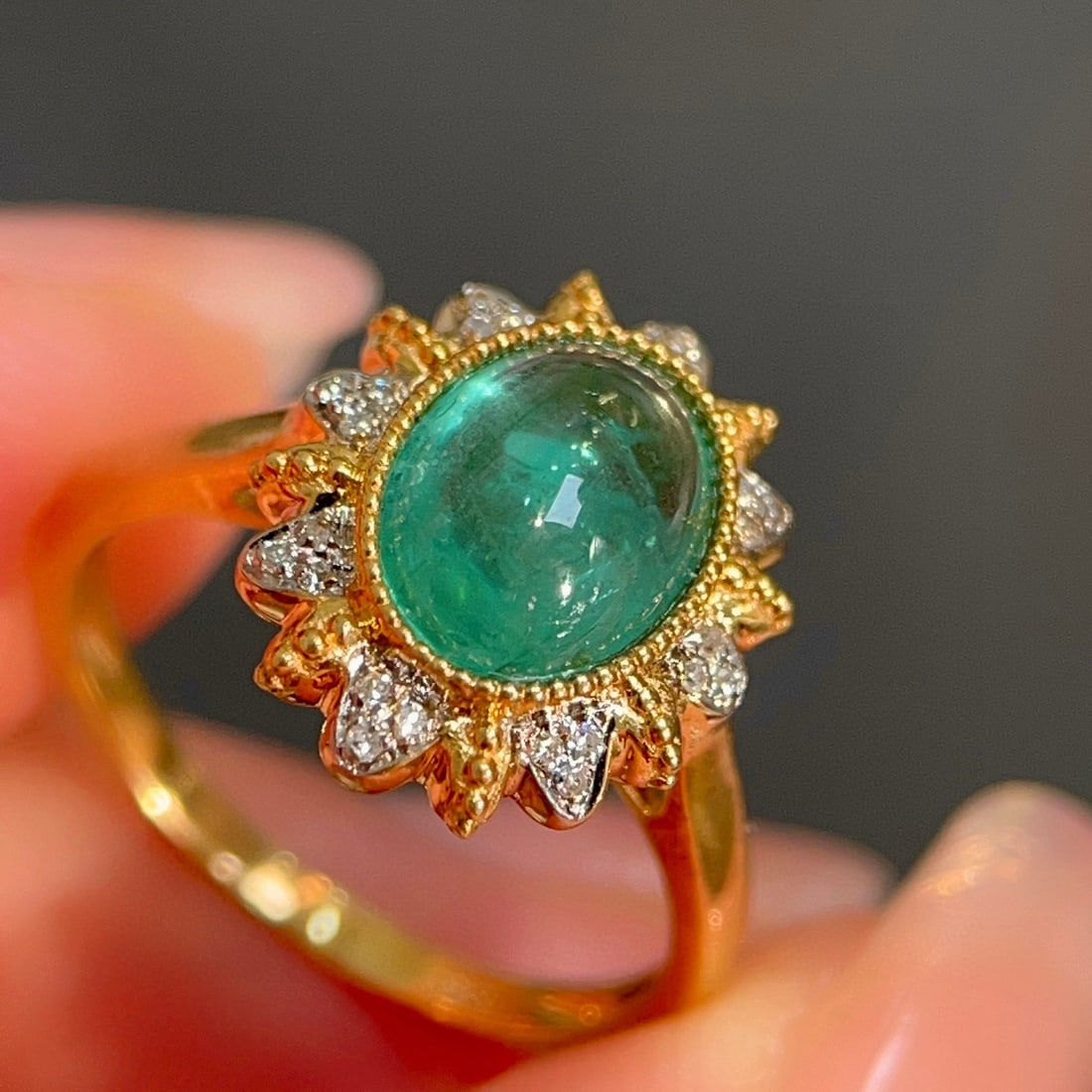 14k Gold 1.8 Ct Natural Emerald & Sapphire Ring - 2