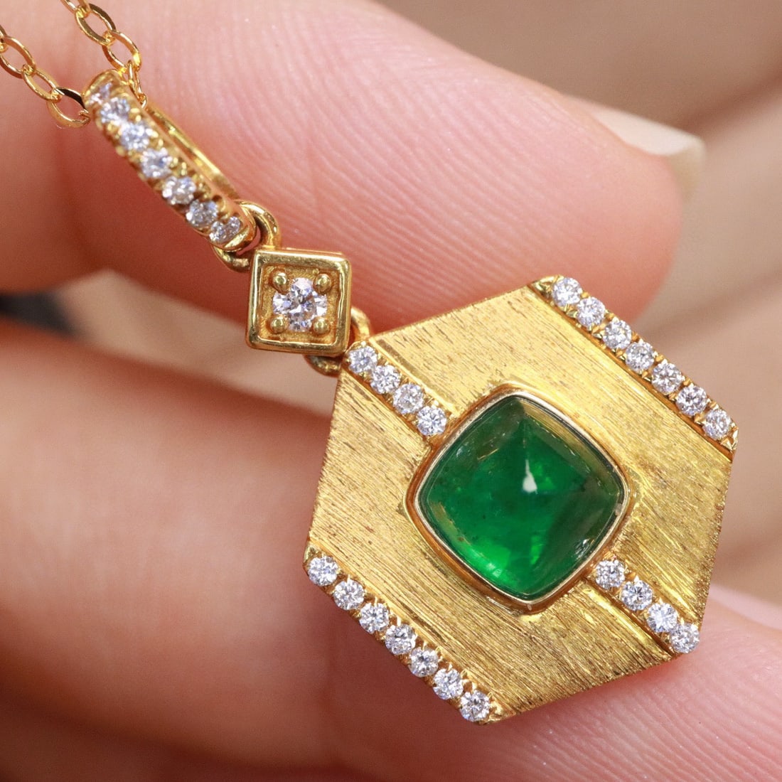 14k Gold 1.18 Ctw Natural Emerald & Diamond Pendant( Without Chain ) - 3