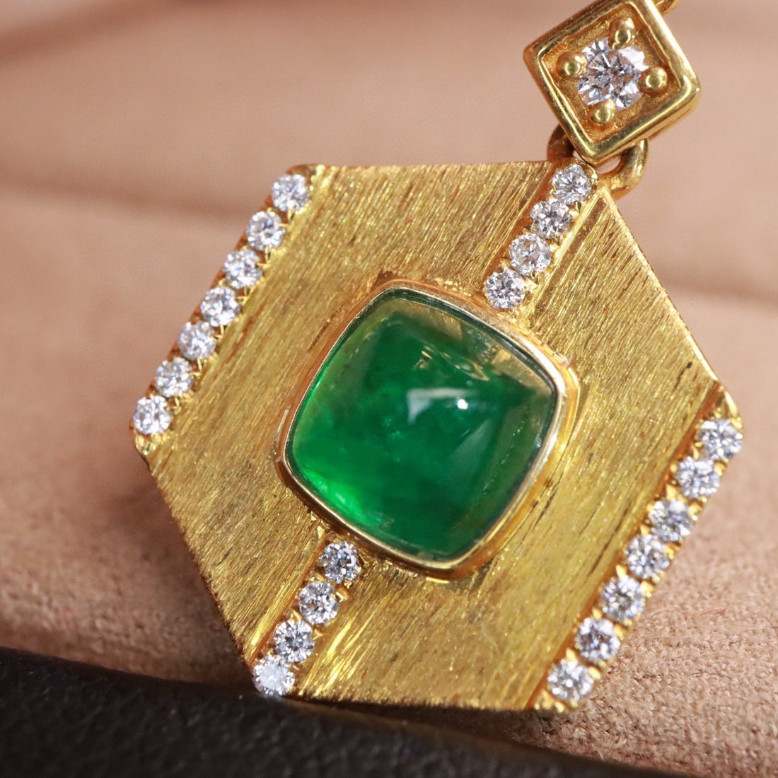 14k Gold 1.18 Ctw Natural Emerald & Diamond Pendant( Without Chain ) - 6