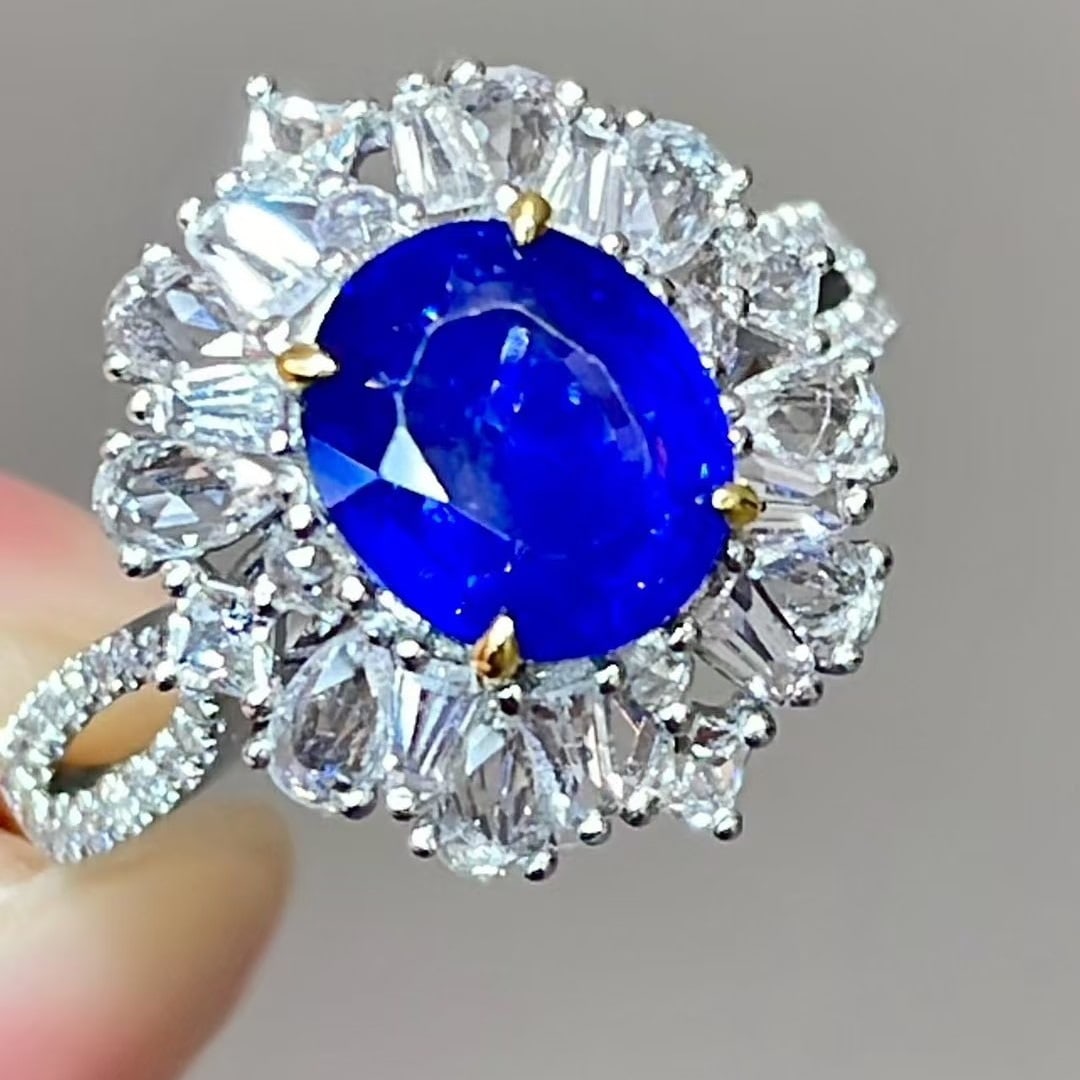 14k Gold 2 Ct Natural Sapphire & Sapphire & Diamond Ring - 3