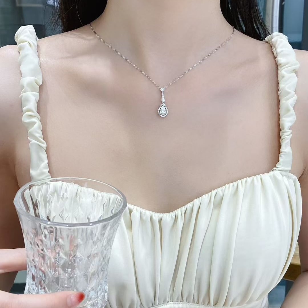 Gia Certified 14k Gold 0.74 Ctw Natural F Si1 Pear Diamond Necklace - 3