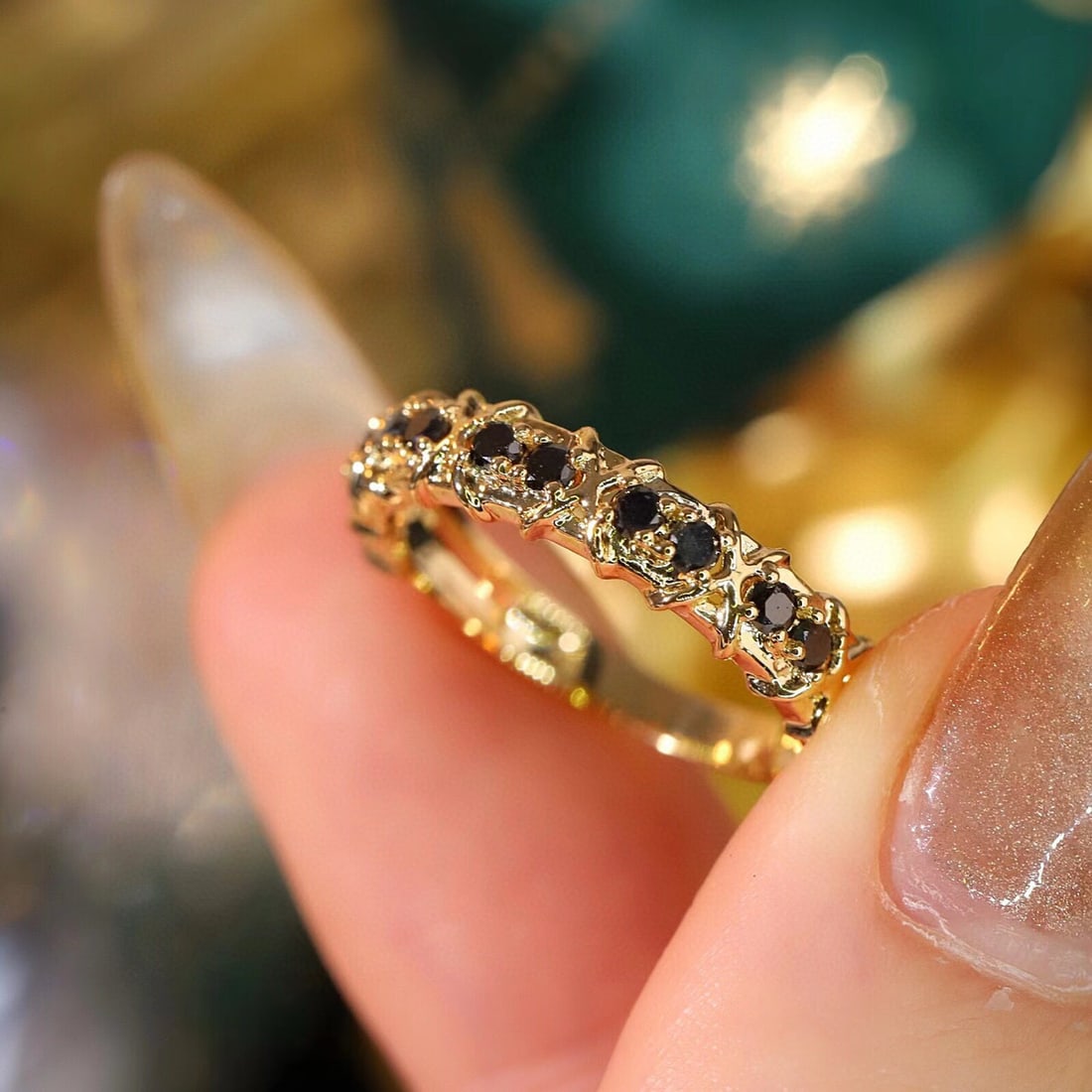 14k Gold 0.4 Ct Natural Black Diamond Ring: Ref:231061162 // gold content:14k gold // ring size:7. 25us // // main gemstone:black diamond // shape:round // carat weight:0. 4ct // color:black // treatment:natural // cut grade:g // Condition: