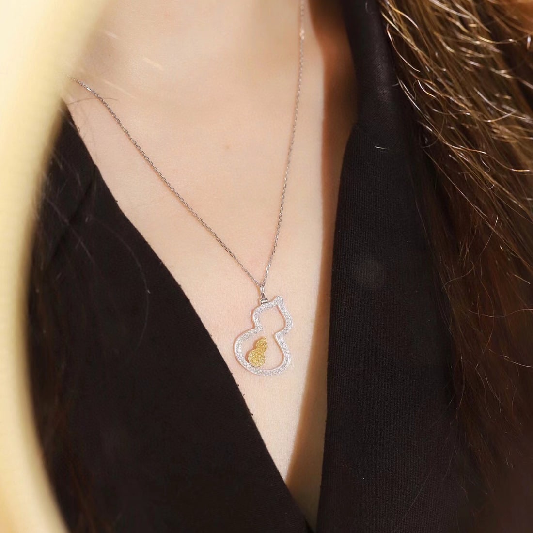 14k Gold 0.38 Ctw Natural Yellow Diamond & Diamond Necklace - 8