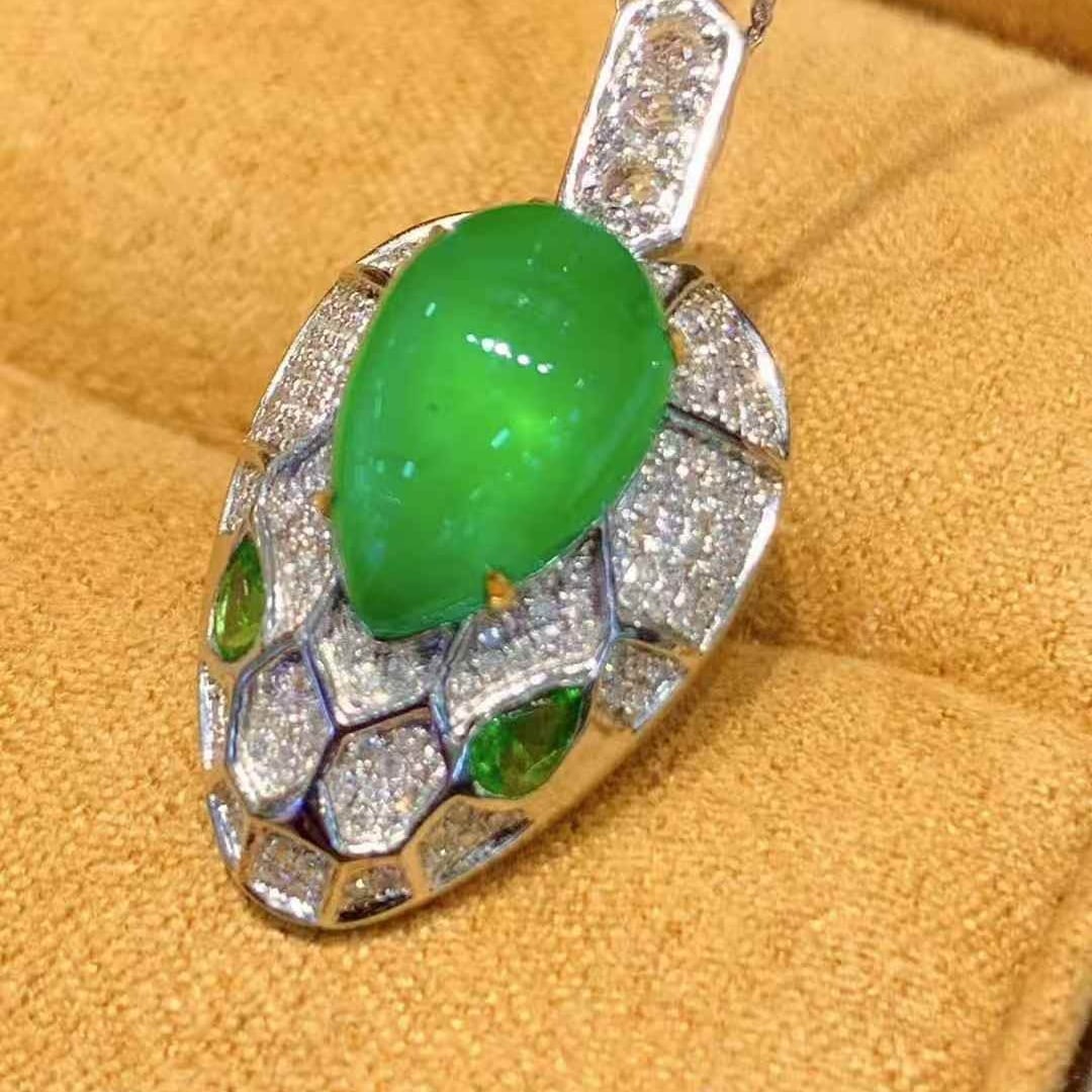 14k Gold 3.75 Ct Natural Emerald & Diamond Pendant( Without Chain ) - 3