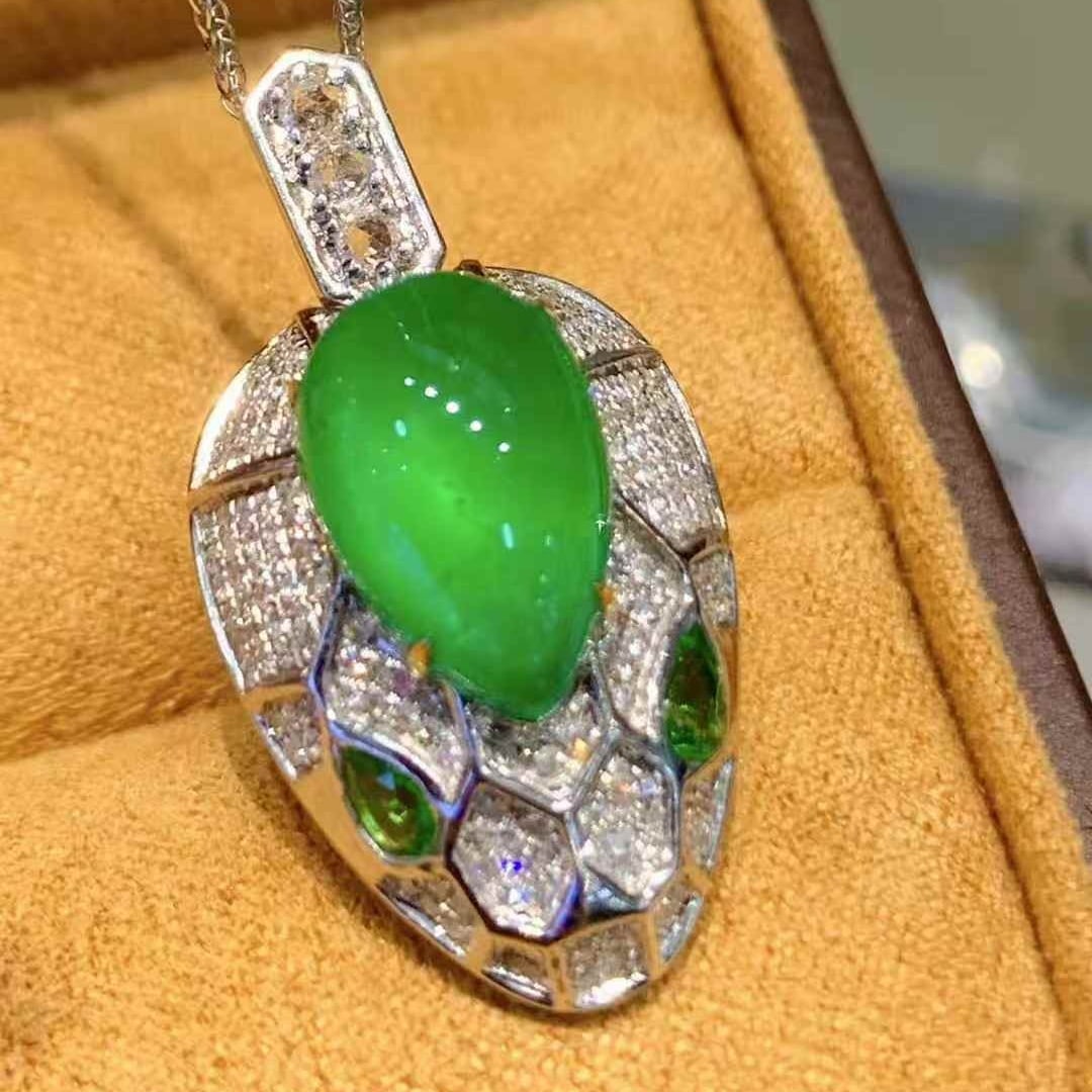 14k Gold 3.75 Ct Natural Emerald & Diamond Pendant( Without Chain ) - 6