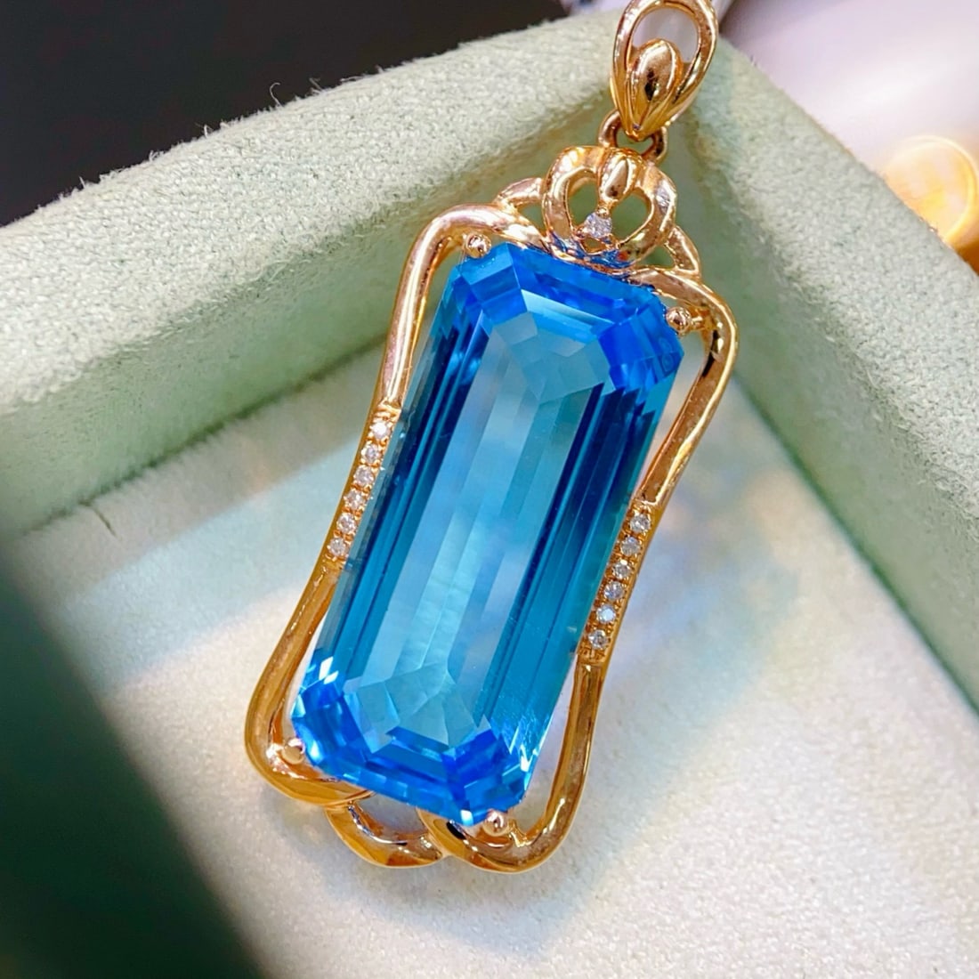 14k Gold 11.78 Ctw Natural Topaz & Diamond Pendant( Without Chain ) - 2