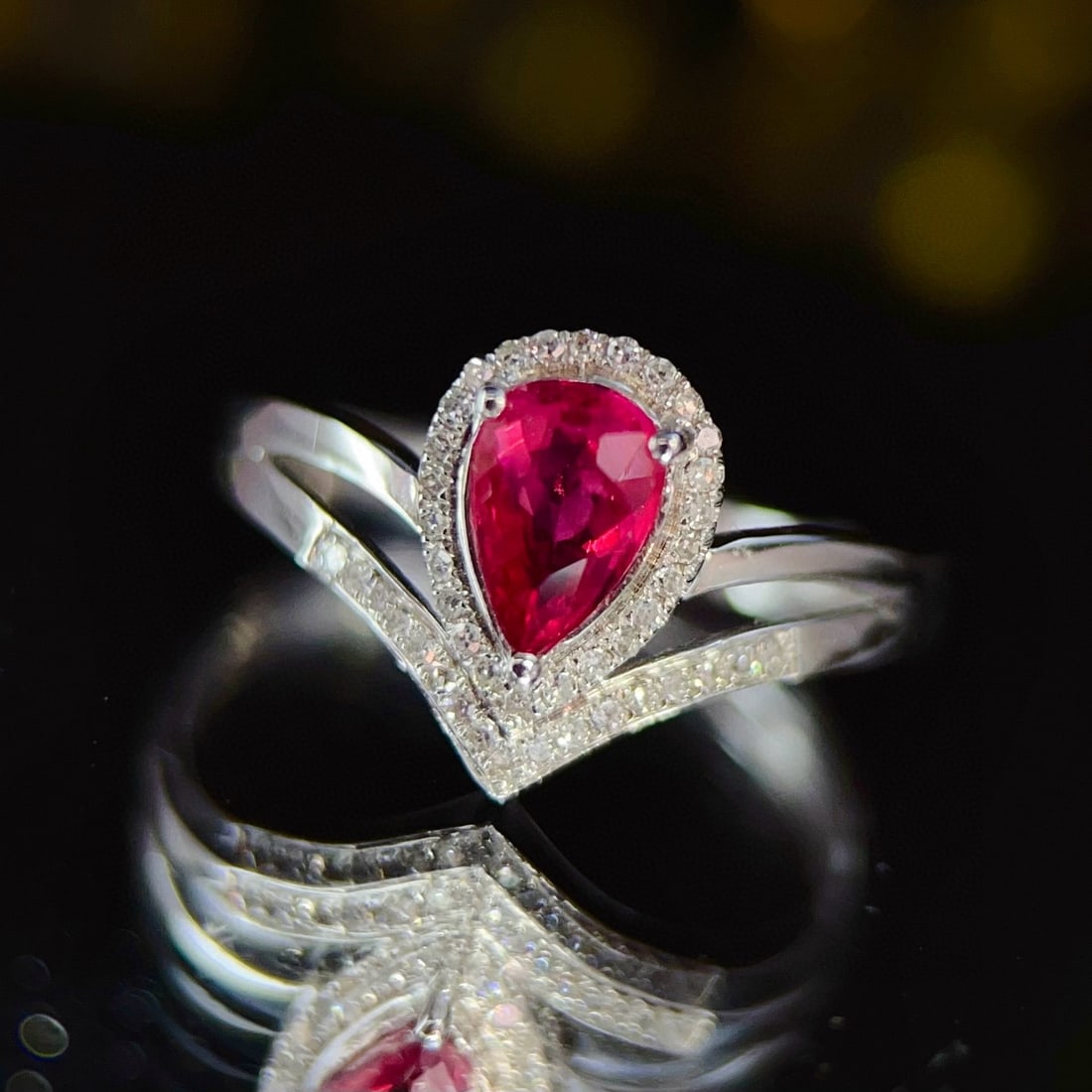14k Gold 0.85 Ct Natural Ruby & Diamond Ring - 3
