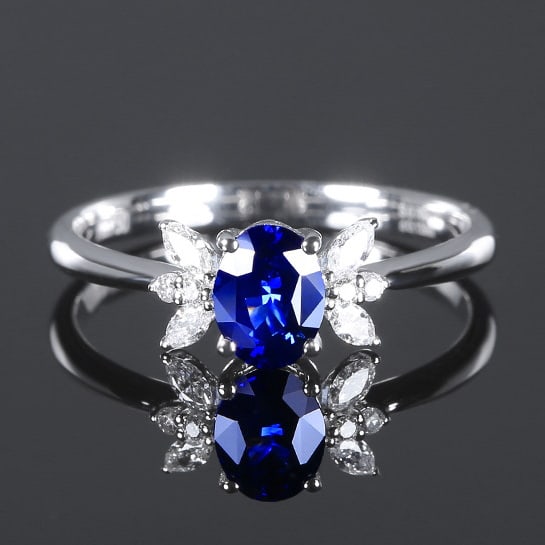 14k Gold 0.82 Ctw Natural Sapphire & Diamond Ring: Ref:231062019 // gold content:14k gold // ring size:7. 25us // // main gemstone:sapphire // shape:oval // carat weight:0. 70ct // color:royal blue // treatment:natural // // adjacent gemstone 2 :