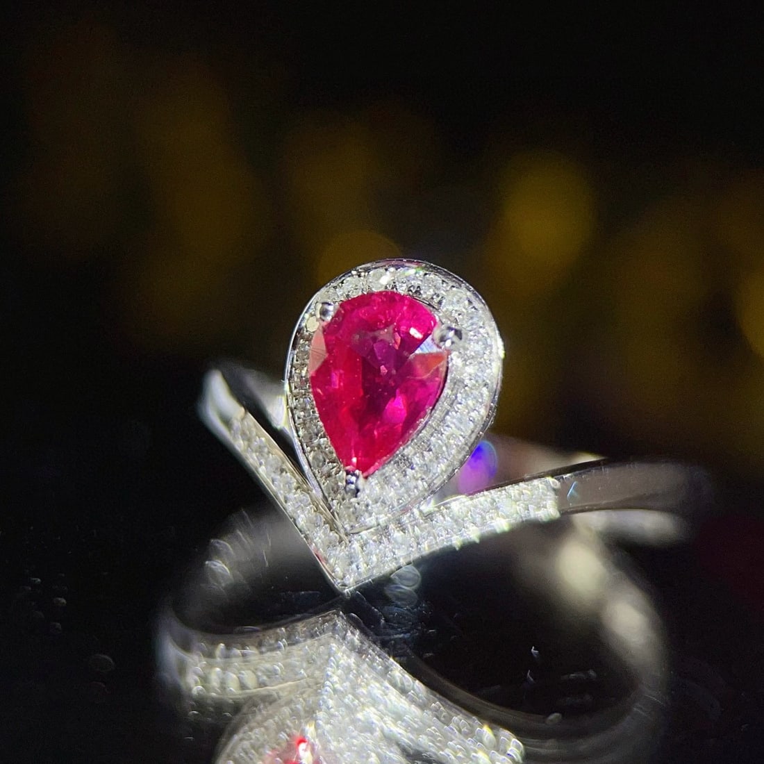 14k Gold 0.8 Ct Natural Ruby & Diamond Ring - 4