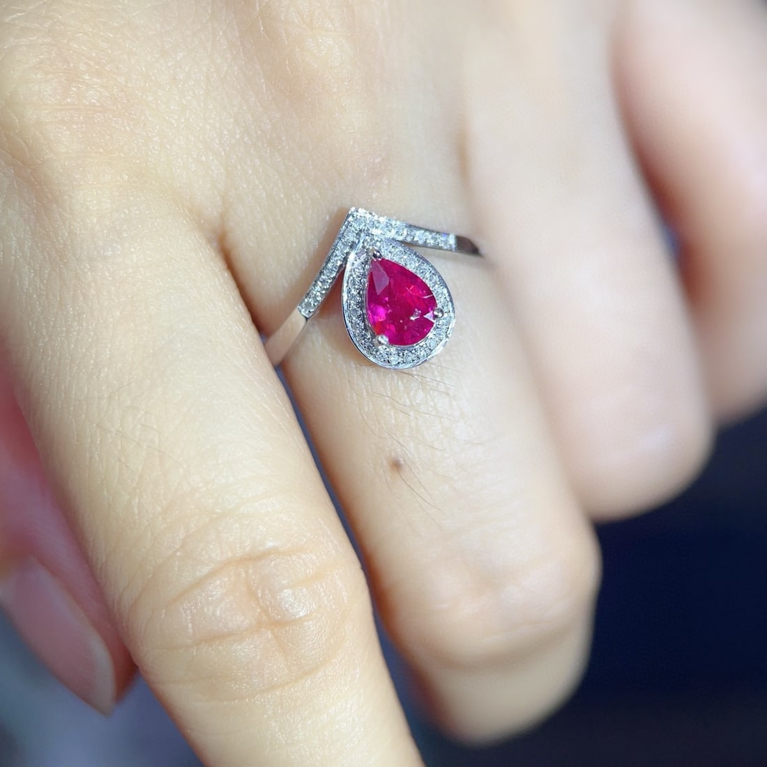 14k Gold 0.8 Ct Natural Ruby & Diamond Ring - 6