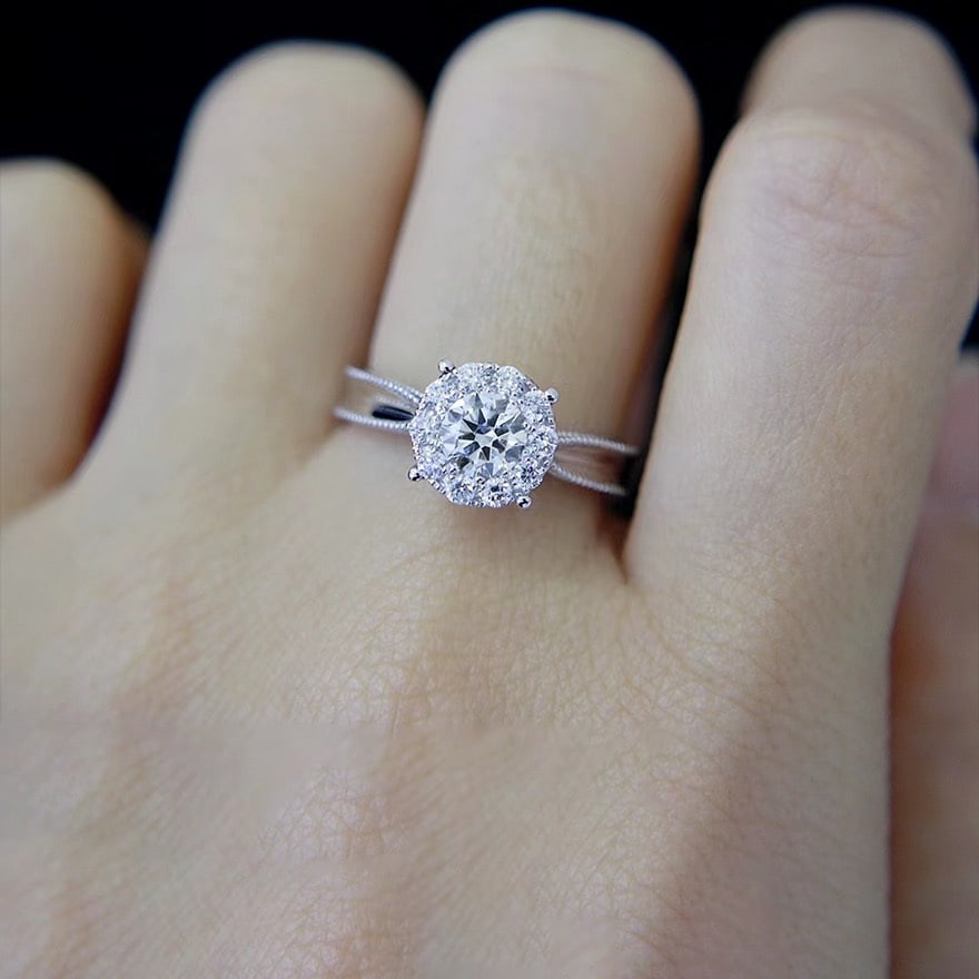 Gia Certified 14k Gold 0.6 Ct Natural E Vvs2 Round Diamond Ring - 6