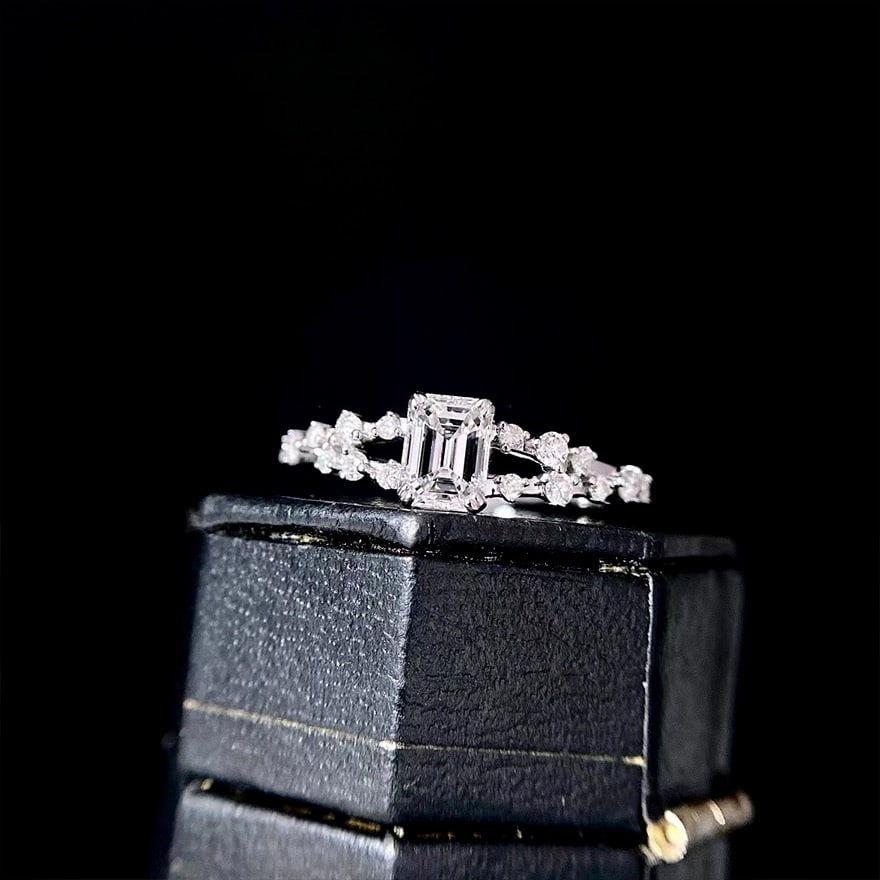Gia Certified 14k Gold 0.5 Ct Natural E Si1 Emerald Diamond Ring - 3