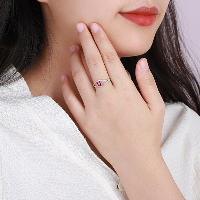 14k Gold 0.82 Ctw Natural Ruby & Diamond Ring - 5
