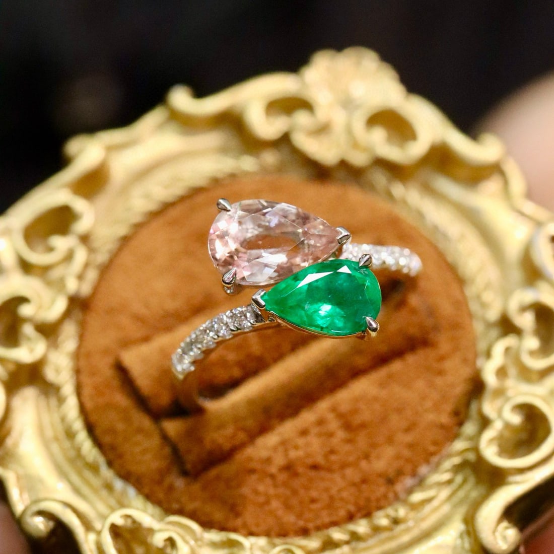 14k Gold 2.08 Ctw Natural Morganite & Emerald Ring - 2