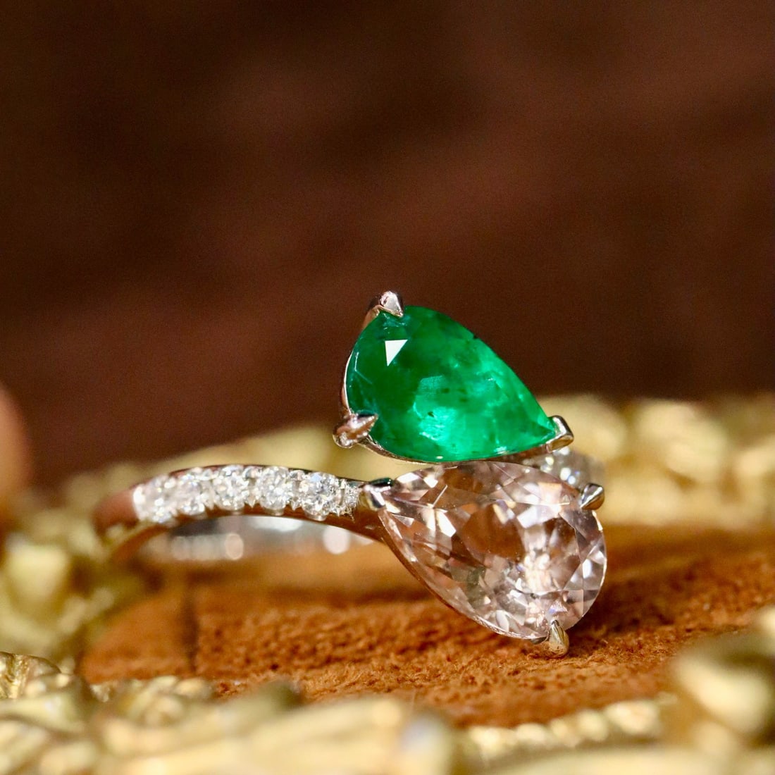 14k Gold 2.08 Ctw Natural Morganite & Emerald Ring - 3