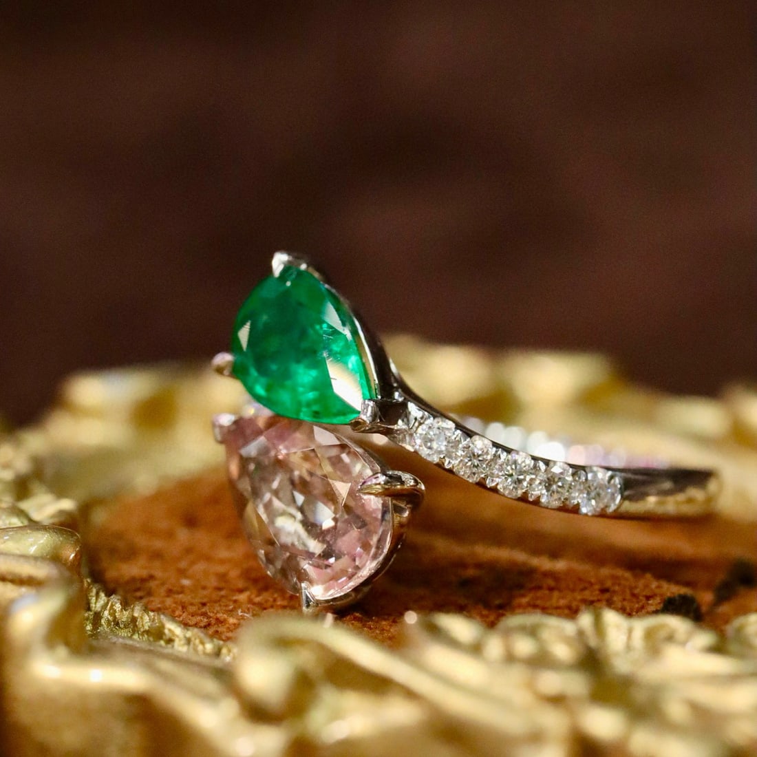 14k Gold 2.08 Ctw Natural Morganite & Emerald Ring - 4