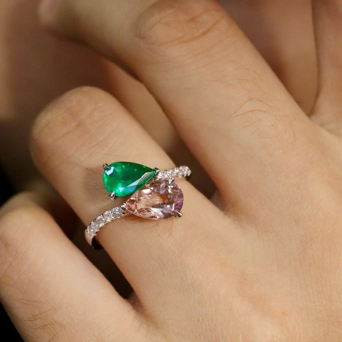 14k Gold 2.08 Ctw Natural Morganite & Emerald Ring - 5