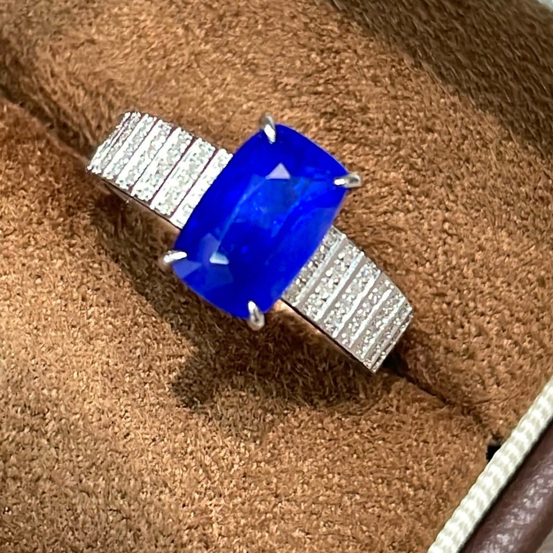 14k Gold 3 Ct Natural Sapphire & Diamond Ring: Ref:231062069 // gold content:14k gold // ring size:7. 25us // // main gemstone:sapphire // shape:cushion // carat weight:3ct // color:royal blue // treatment:natural // // adjacent gemstone 2 :