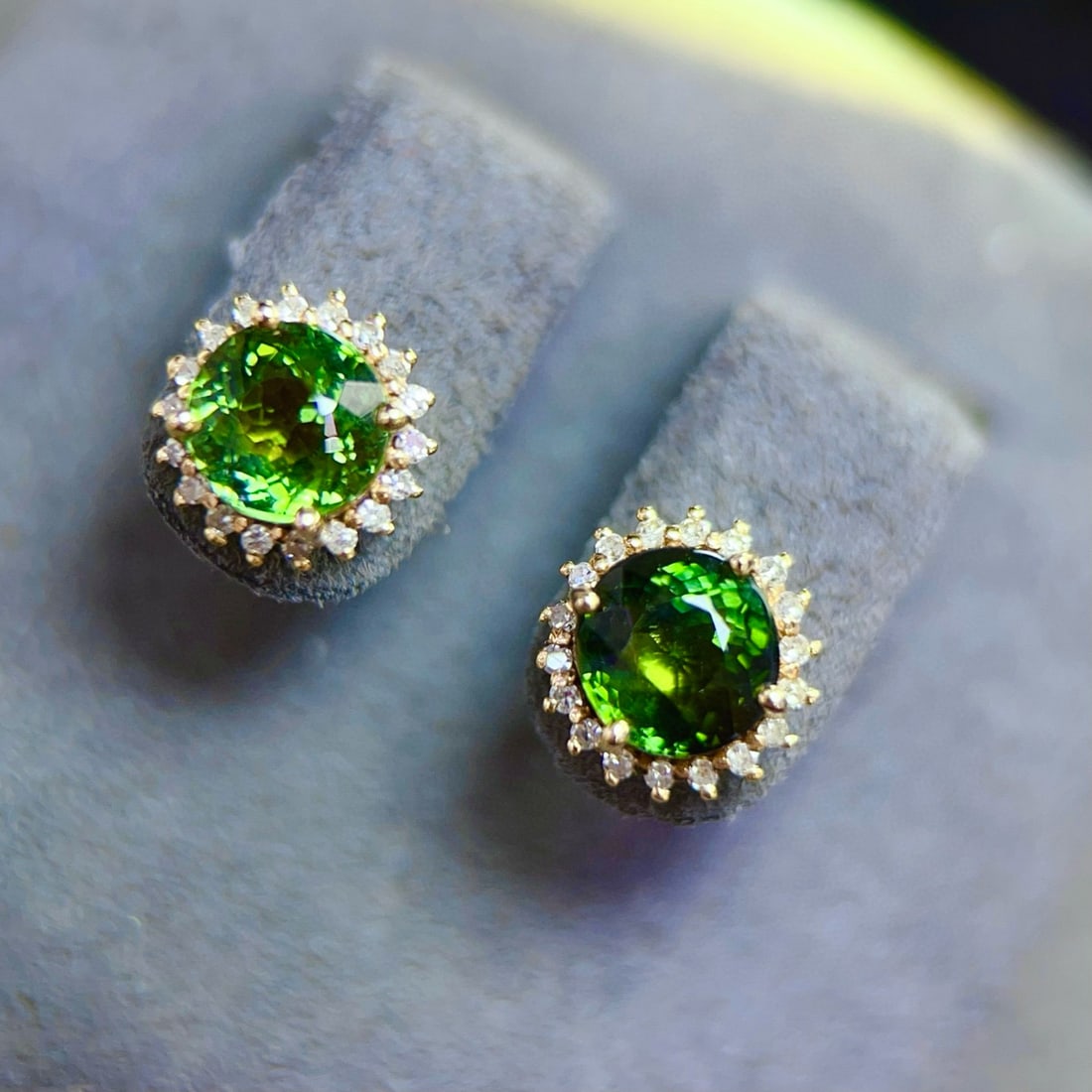 14k Gold 1.9 Ct Natural Tourmaline & Diamond Earrings - 4