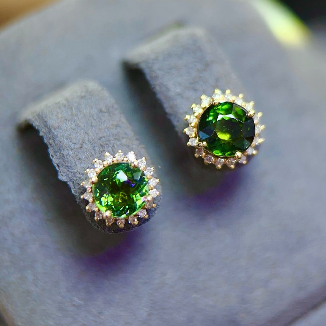 14k Gold 1.9 Ct Natural Tourmaline & Diamond Earrings - 6