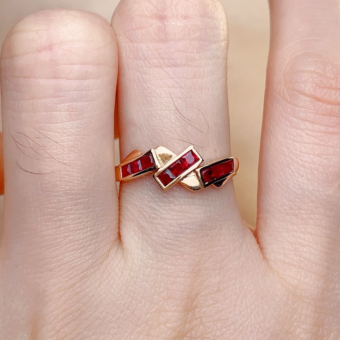 14k Gold 0.80 Ct Natural Ruby Ring - 6