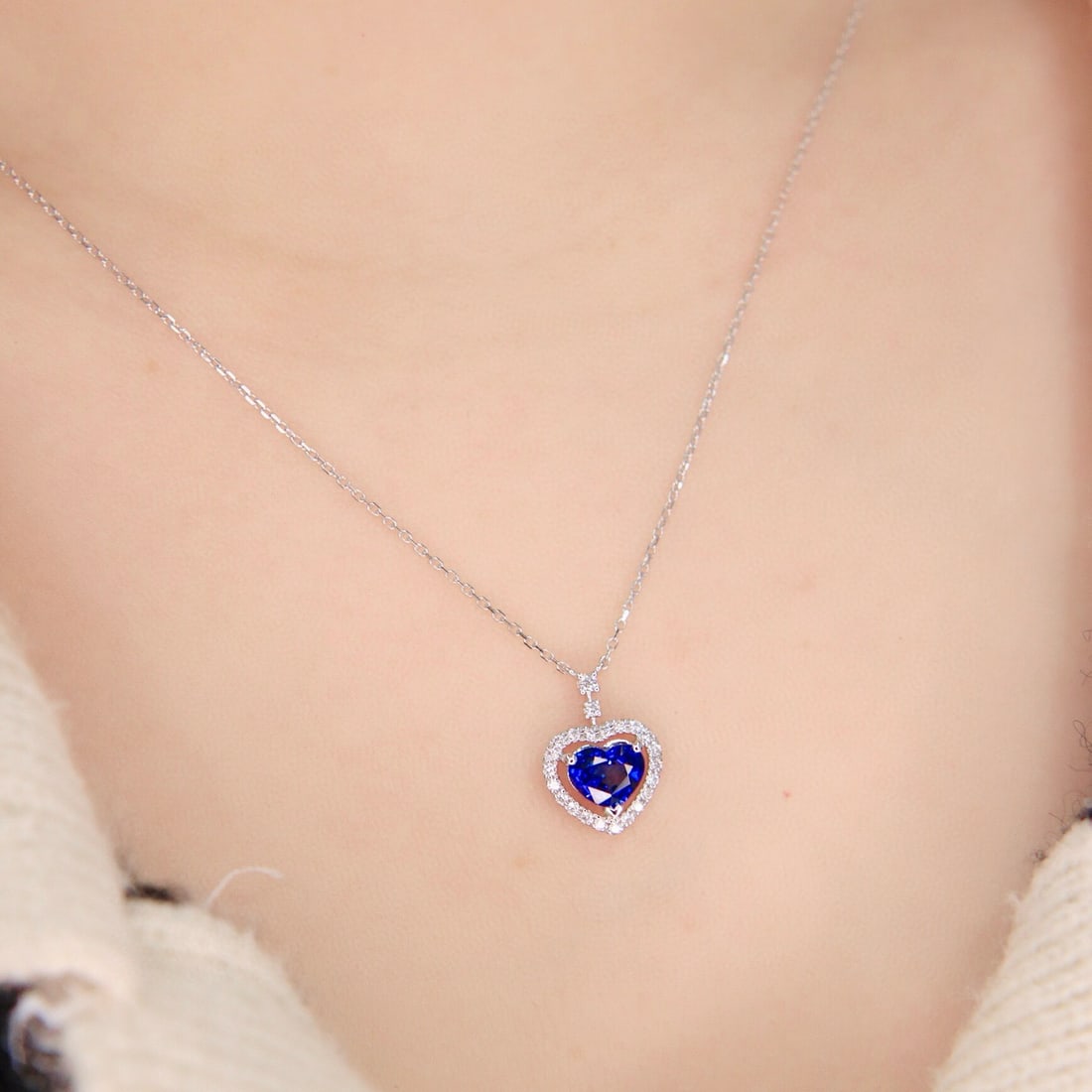 14k Gold 0.97 Ctw Natural Sapphire & Diamond Necklace - 4