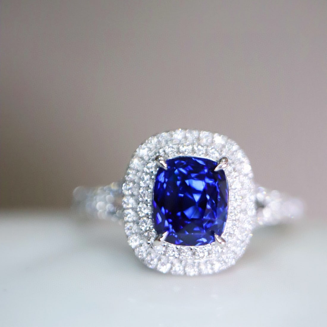 14k Gold 1.88 Ctw Natural Sapphire & Diamond Ring: Ref:231062101 // gold content:14k gold // ring size:7. 25us // // main gemstone:sapphire // shape:cushion // carat weight:1. 55ct // color:royal blue // treatment:natural // // adjacent gemstone 2 : d
