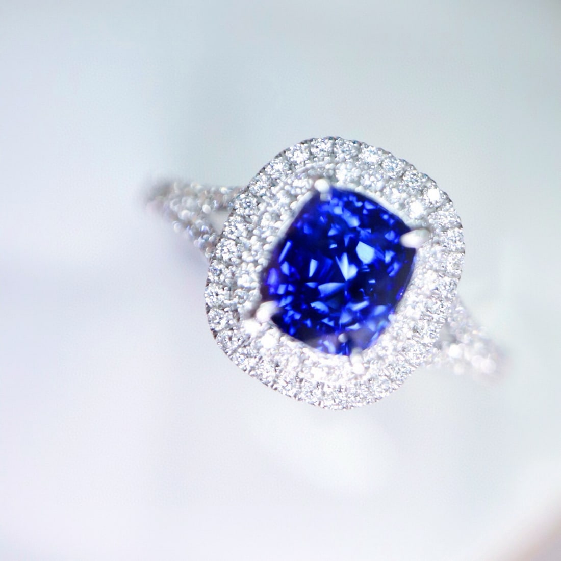 14k Gold 1.88 Ctw Natural Sapphire & Diamond Ring - 6