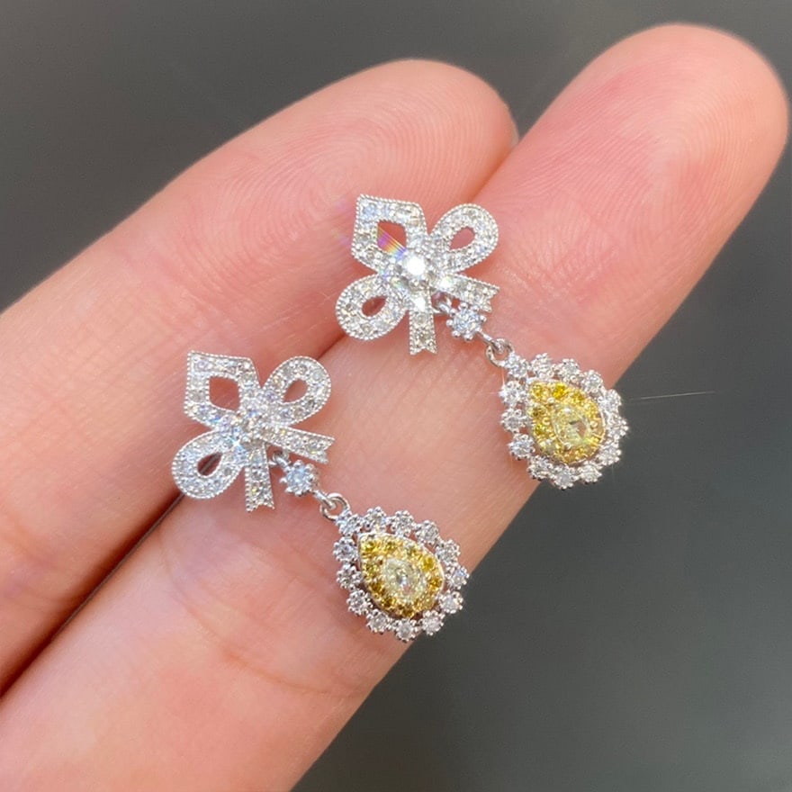 14k Gold 0.76 Ct Natural Color Diamond Earrings - 3