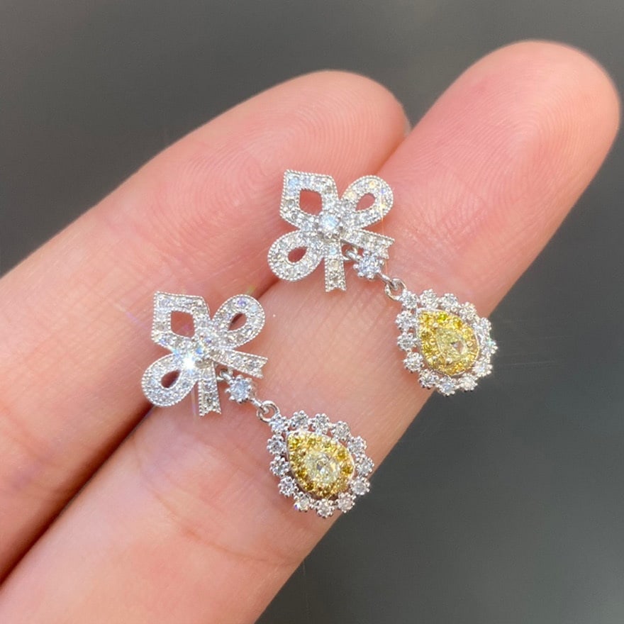 14k Gold 0.76 Ct Natural Color Diamond Earrings - 4