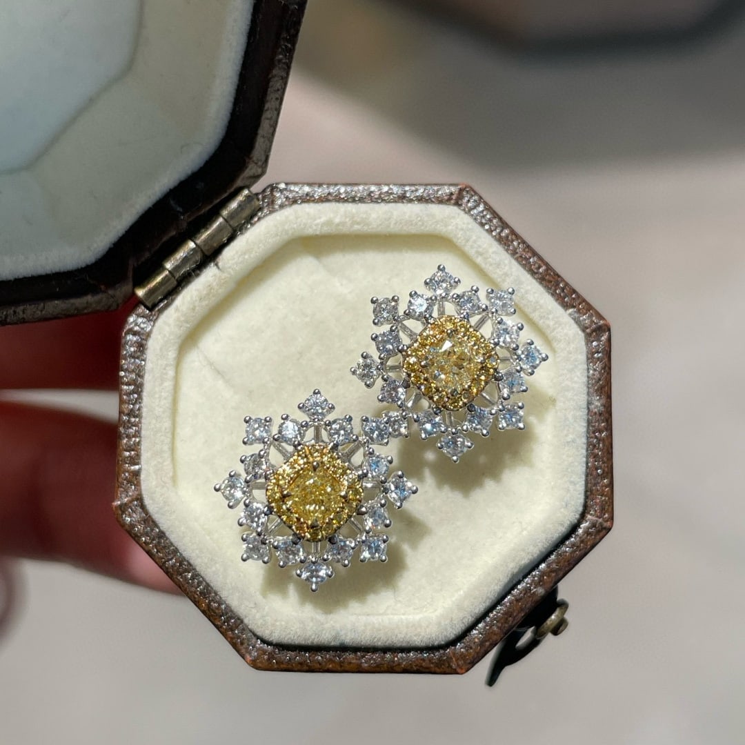 14k Gold 0.98 Ctw Natural Yellow Diamond & Diamond Earrings: Ref:231062120 // gold content:14k gold // main gemstone:yellow diamond // shape:cushion // carat weight:0. 34ct // color:yellow // treatment:natural // // adjacent gemstone 2 : diamond // shape:round