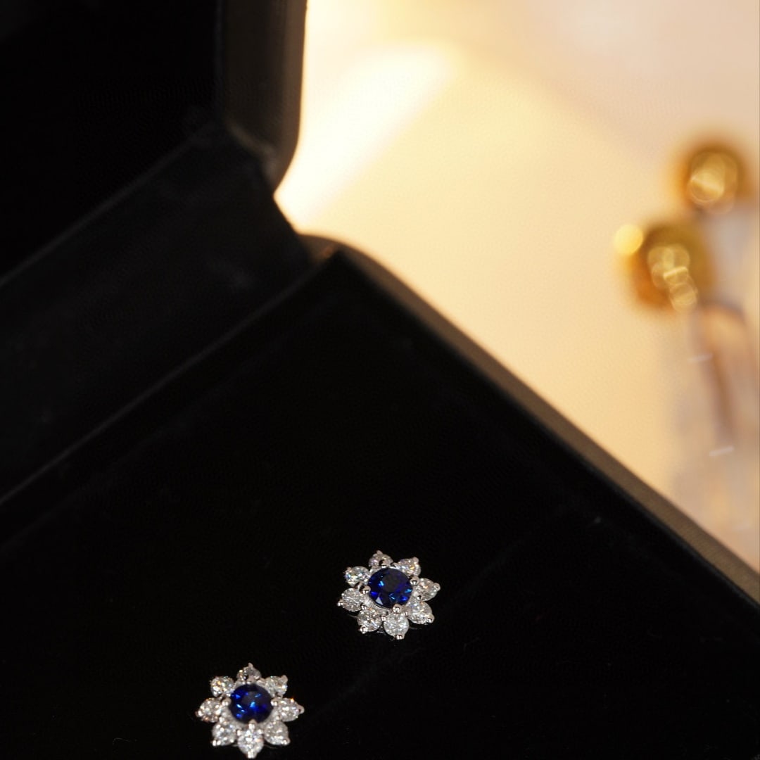 14k Gold 0.56 Ctw Natural Sapphire & Diamond Earrings - 2