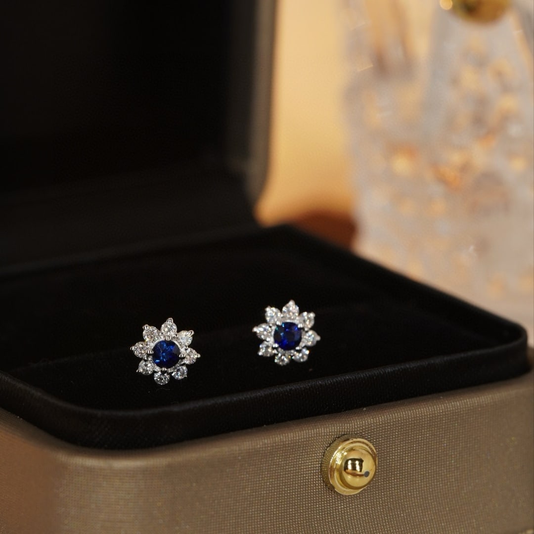14k Gold 0.56 Ctw Natural Sapphire & Diamond Earrings - 3