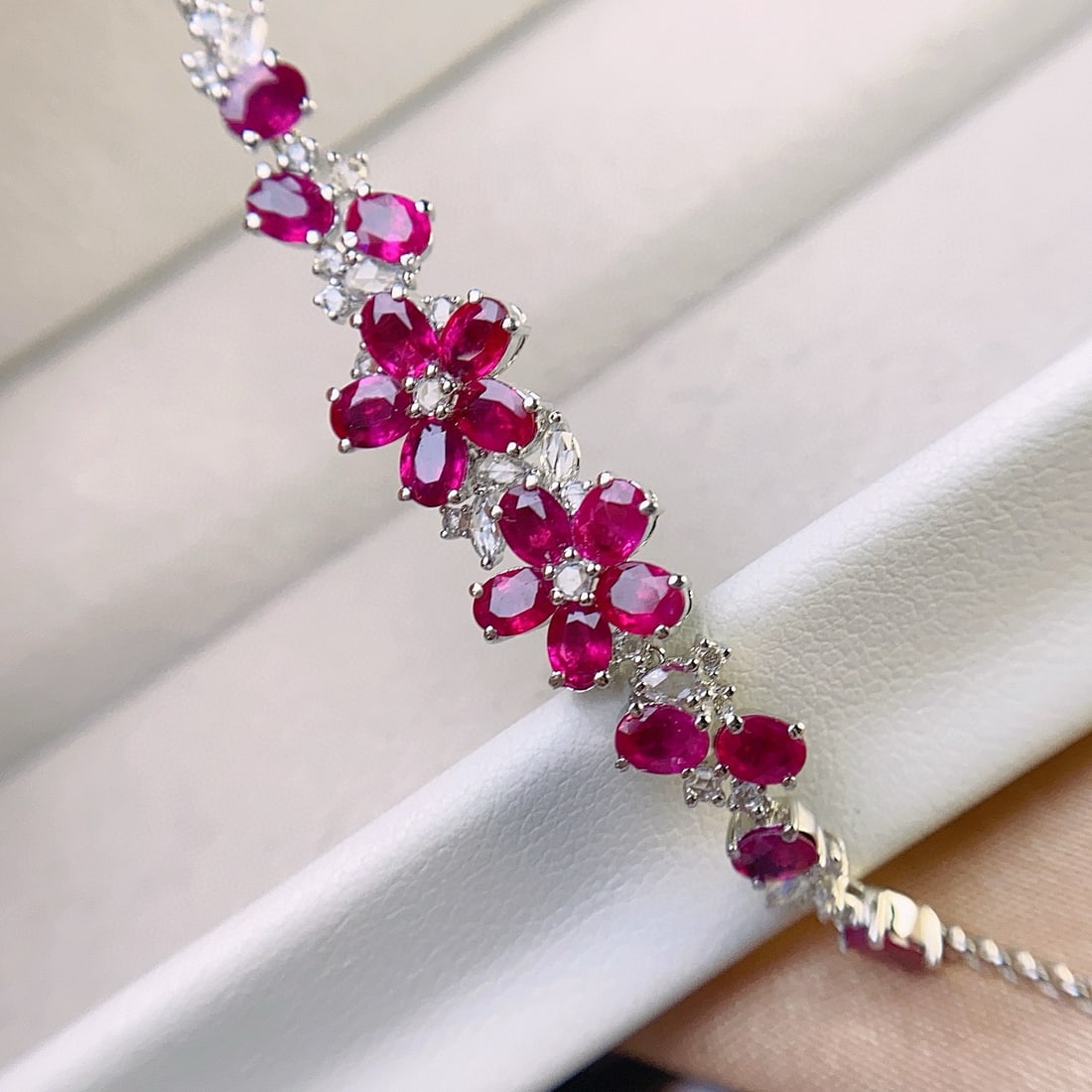 14k Gold 5.10 Ct Natural Ruby & Sapphire Bracelet - 2