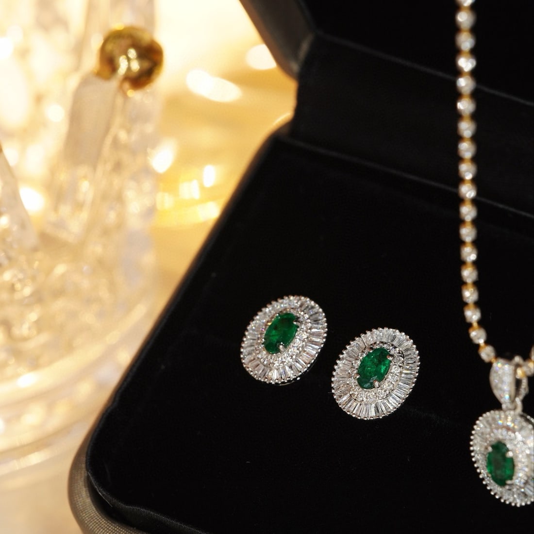 14k Gold 1.53 Ctw Vivid Green Natural Emerald & Diamond Jewelry Set - 2