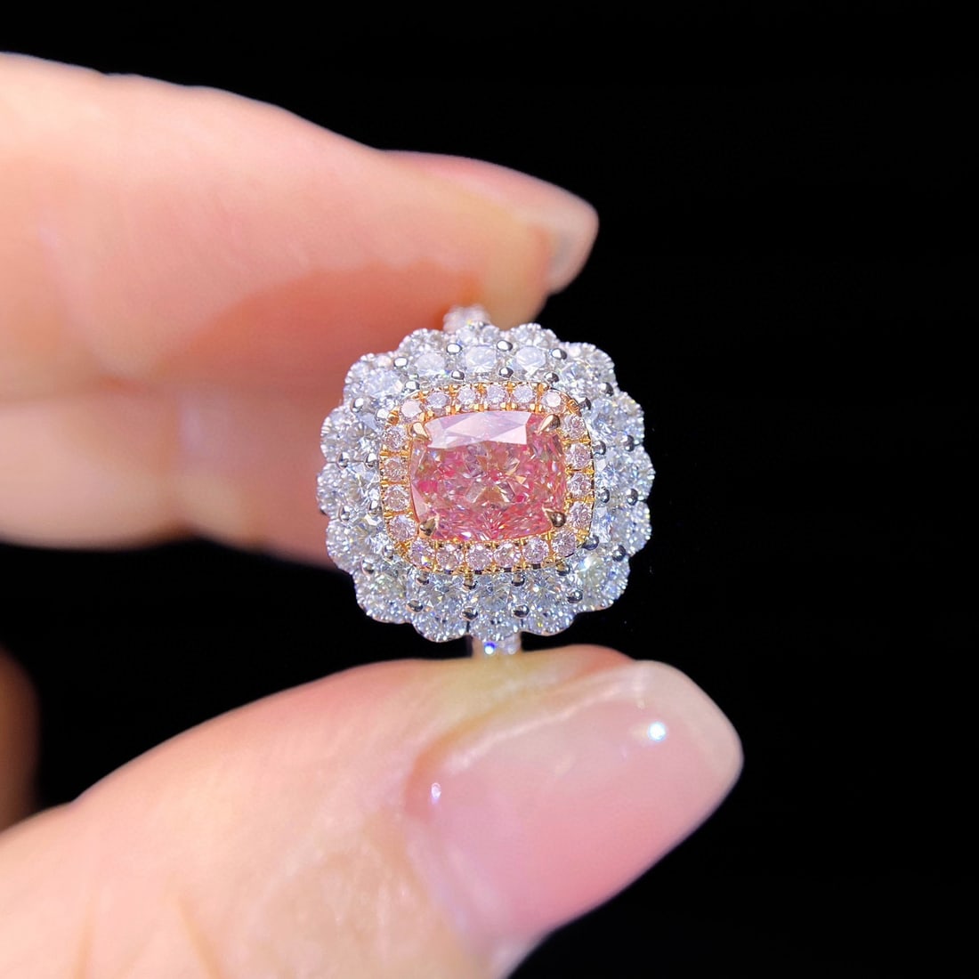Gia Certified 14k Gold 1.89 Ctw Natural Pink Diamond & Diamond Ring/pendant( Without Chain ): Ref:231062153 // gold content:14k gold // ring size:7. 25us // // main gemstone:pink diamond // certified:gia // shape:cushion // carat weight:1. 01ct // clarity grade:si2 // color:pink //