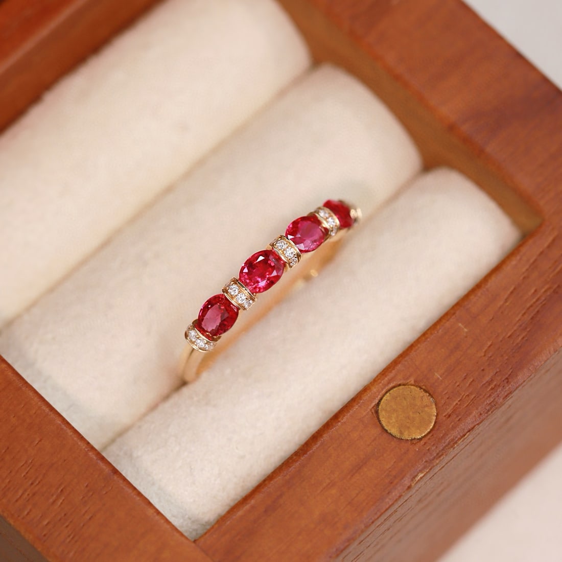 14k Gold 0.96 Ctw Natural Ruby & Diamond Ring: Ref:231062174 // gold content:14k gold // ring size:7. 25us // // main gemstone:ruby // shape:oval // carat weight:0. 91ct // color:red // treatment:natural // // adjacent gemstone 2 : diamond //