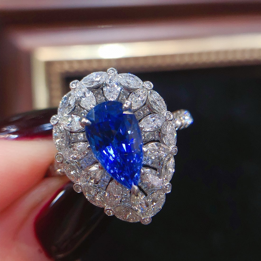 14k Gold 3.45 Ctw Natural Sapphire & Diamond Ring: Ref:231062176 // gold content:14k gold // ring size:7. 25us // // main gemstone:sapphire // shape:pear // carat weight:2. 09ct // color:cornflower blue // treatment:natural // // adjacent gemstone 2