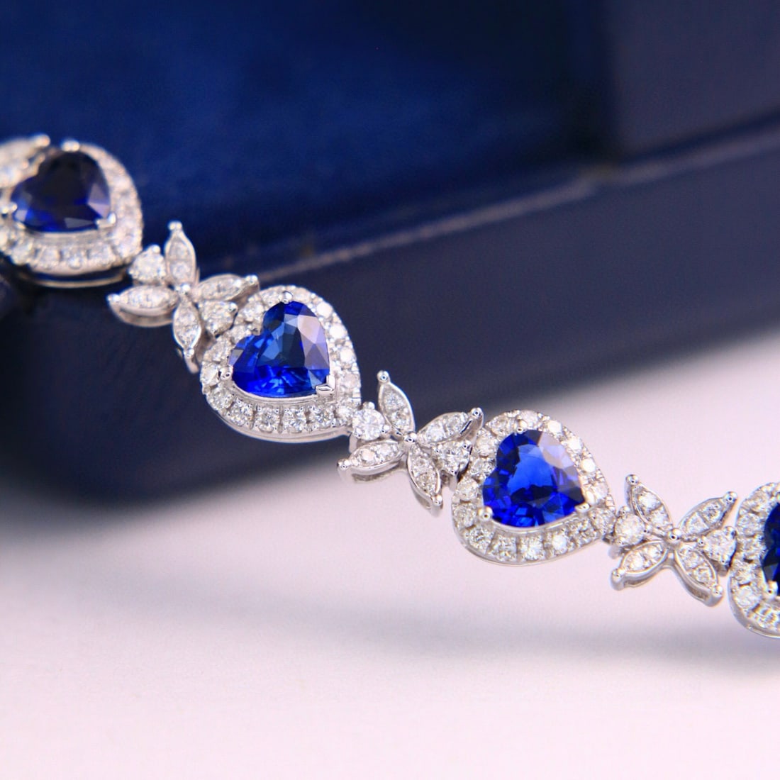 14k Gold 8.48 Ctw Natural Sapphire & Diamond Bracelet - 2