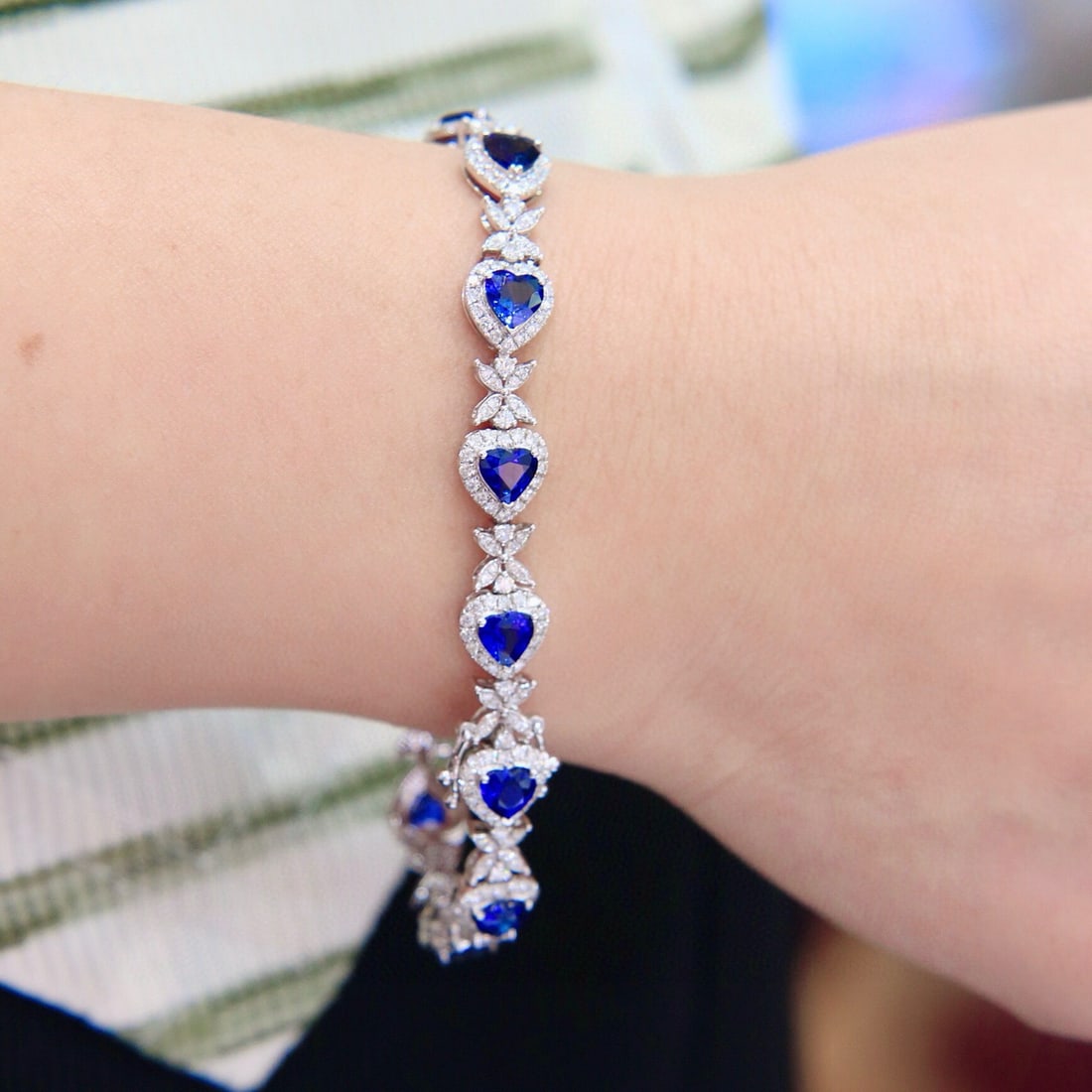 14k Gold 8.48 Ctw Natural Sapphire & Diamond Bracelet - 5