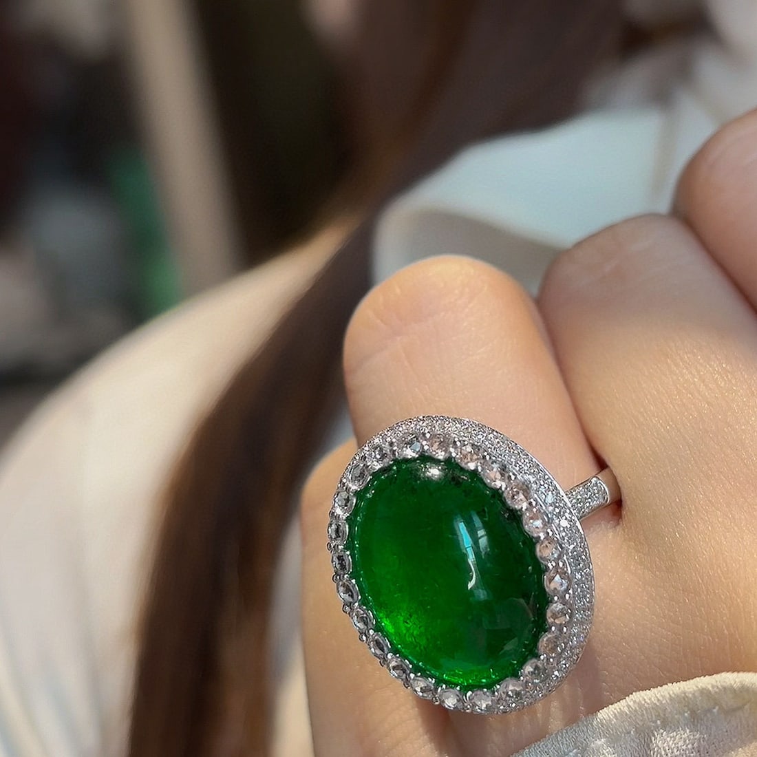 14k Gold 13.8 Ct Natural Emerald & Diamond & Sapphire Ring: Ref:231062195 // gold content:14k gold // ring size:7. 25us // // main gemstone:emerald // shape:oval // carat weight:13. 8ct // color:green // treatment:natural // // adjacent gemstone 2 : diamond