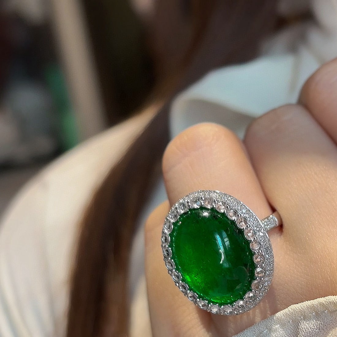 14k Gold 13.8 Ct Natural Emerald & Diamond & Sapphire Ring - 5