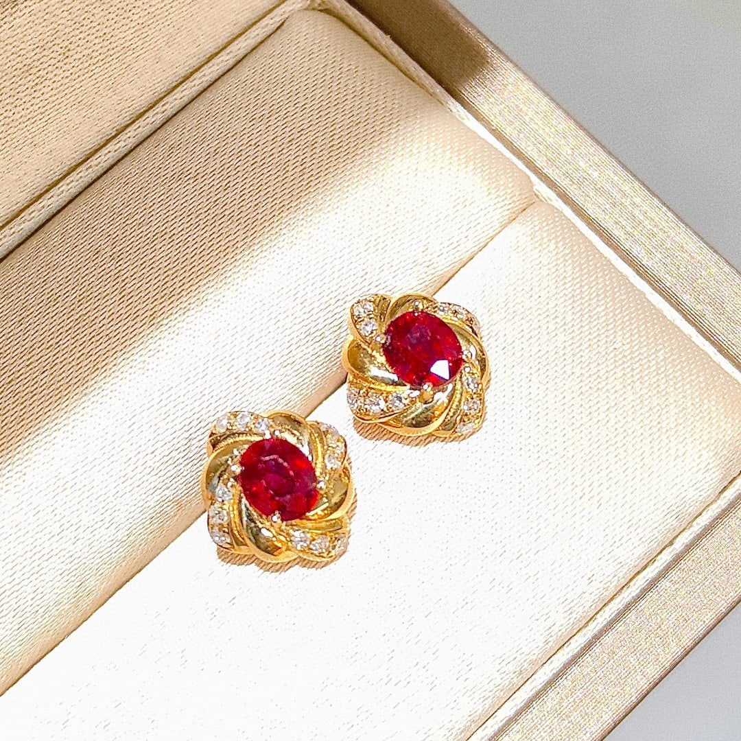 14k Gold 0.94 Ctw Natural Ruby & Diamond Earrings - 4