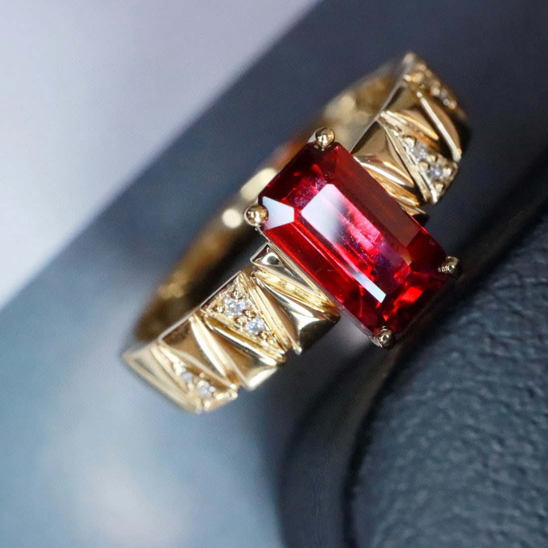 14k Gold 1.11 Ctw Natural Ruby & Diamond Ring - 2