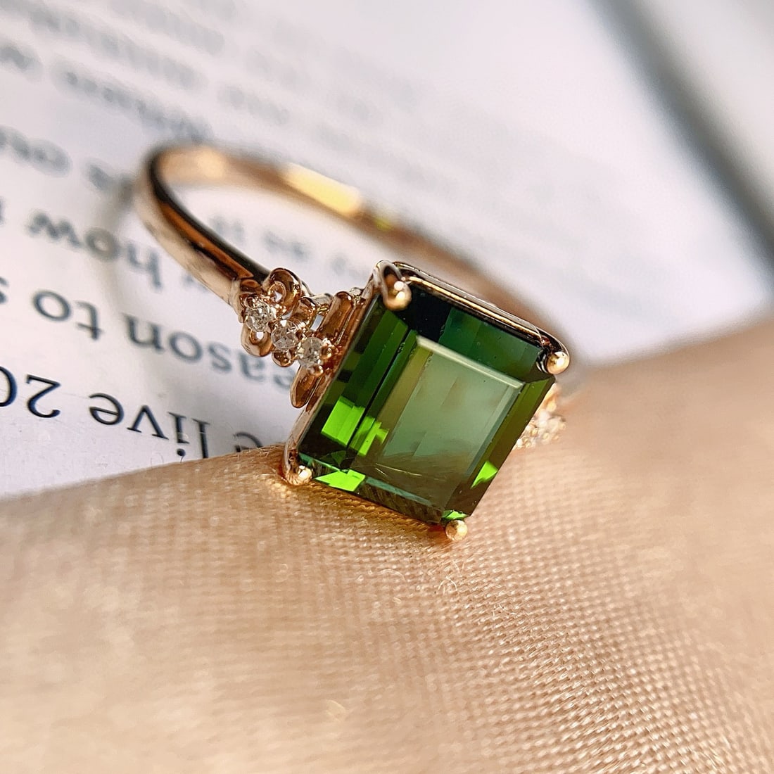 14k Gold 2.00 Ct Natural Tourmaline & Diamond Ring - 4