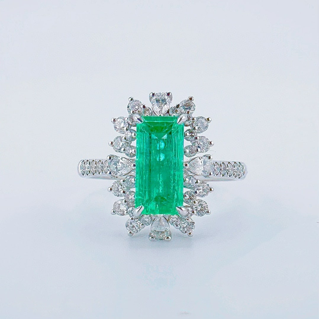 14k Gold 1.99 Ctw Natural Emerald & Diamond Ring: Ref:231062233 // gold content:14k gold // ring size:7. 25us // // main gemstone:emerald // shape:octagonal // carat weight:1. 36ct // color:green // treatment:natural // // adjacent gemstone 2 : diamo