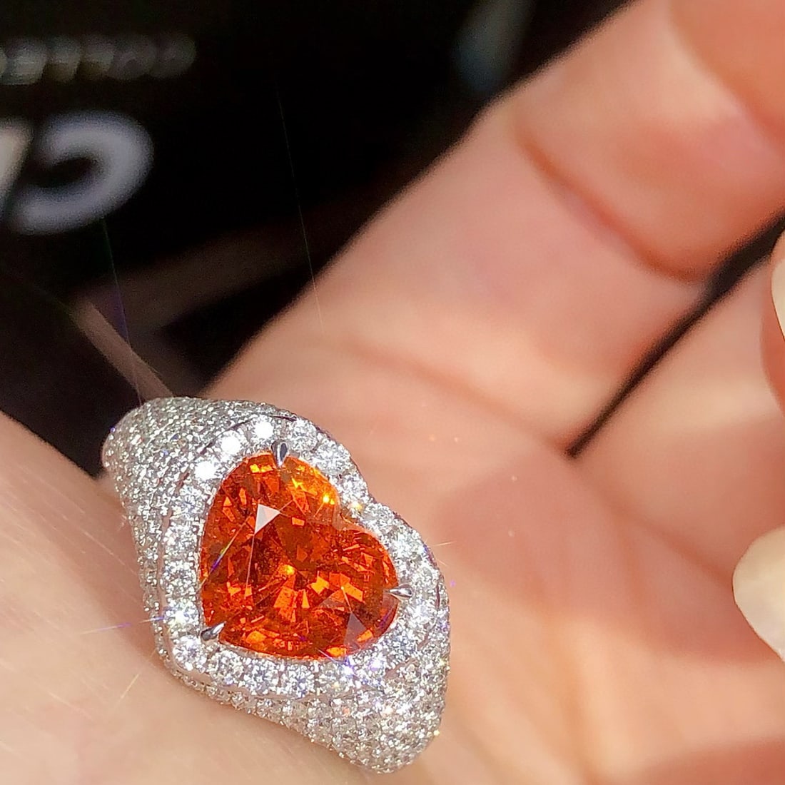 14k Gold 4.72 Ctw Natural Spessartine & Diamond Ring: Ref:231062257 // gold content:14k gold // ring size:7. 25us // // main gemstone:spessartine // shape:heart // carat weight:3. 75ct // color:orange // treatment:natural // // adjacent gemstone 2 : diam